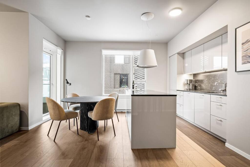Private Lux 2Br & 2Ba City Center With Free Parking 雷克雅維克 外观 照片