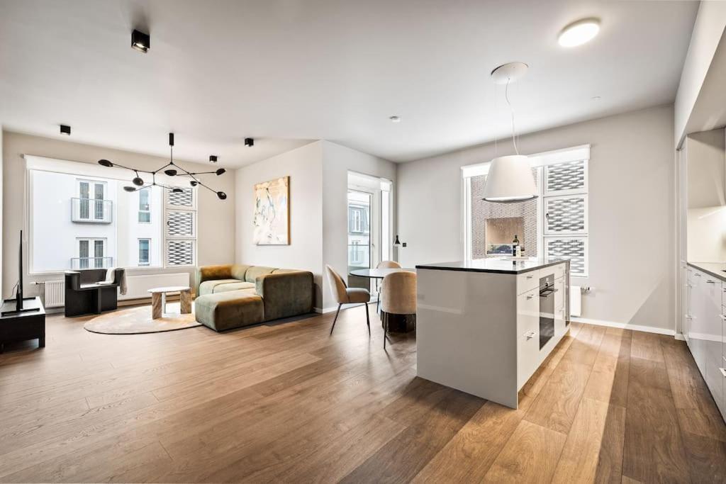 Private Lux 2Br & 2Ba City Center With Free Parking 雷克雅維克 外观 照片