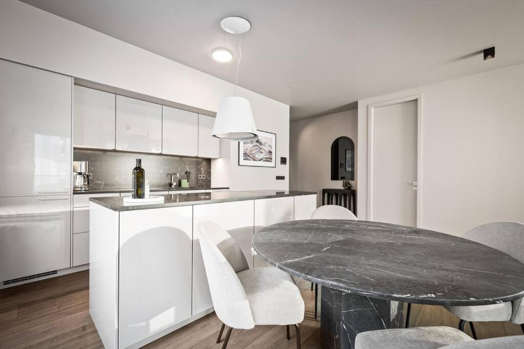 Private Lux 2Br & 2Ba City Center With Free Parking 雷克雅維克 外观 照片